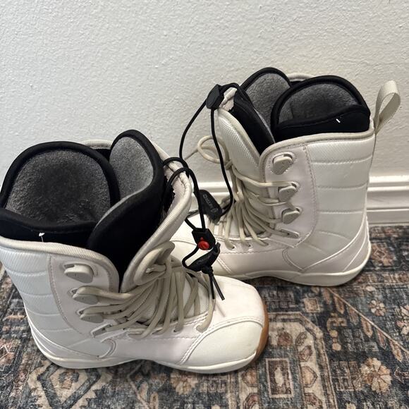 Nitro SCION Womens Snowboard Boots White Sz 7 Or 38 Nice - Picture 2 of 7
